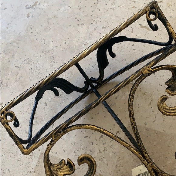 Metal Shelf - Picture 6 of 6